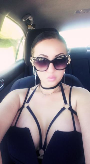 La brune d’exeption très torride